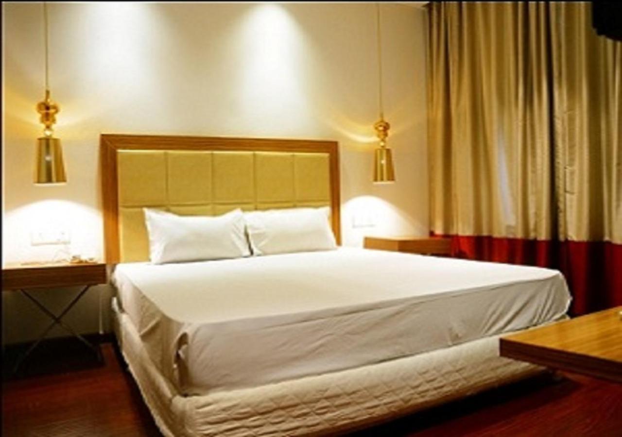 Hotel Amora - Rajnandgaon Raj Nandgaon Ngoại thất bức ảnh