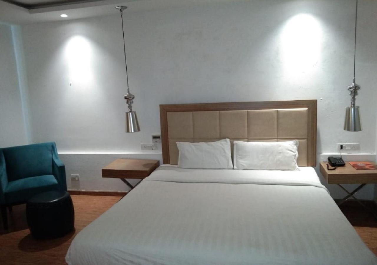 Hotel Amora - Rajnandgaon Raj Nandgaon Ngoại thất bức ảnh