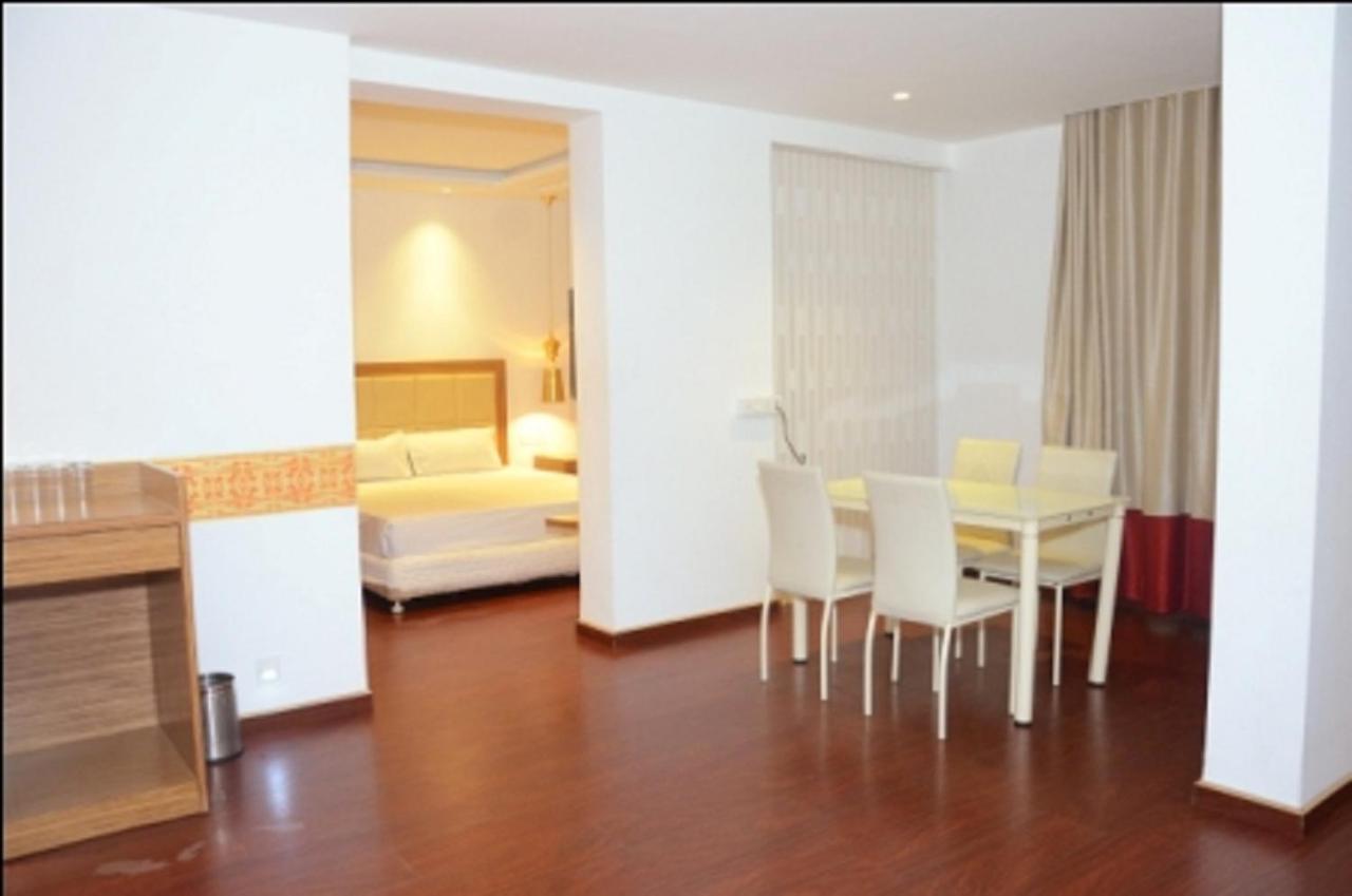 Hotel Amora - Rajnandgaon Raj Nandgaon Ngoại thất bức ảnh