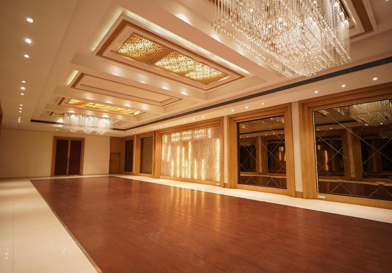 Hotel Amora - Rajnandgaon Raj Nandgaon Ngoại thất bức ảnh