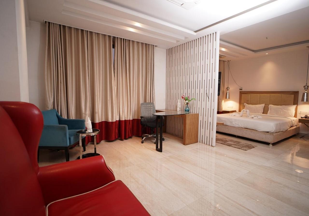 Hotel Amora - Rajnandgaon Raj Nandgaon Ngoại thất bức ảnh