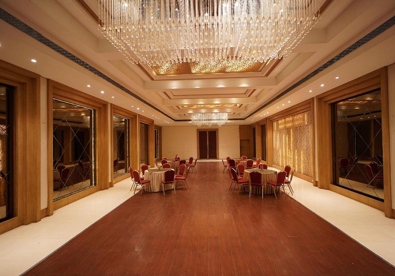 Hotel Amora - Rajnandgaon Raj Nandgaon Ngoại thất bức ảnh
