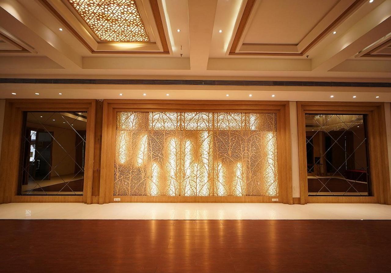 Hotel Amora - Rajnandgaon Raj Nandgaon Ngoại thất bức ảnh
